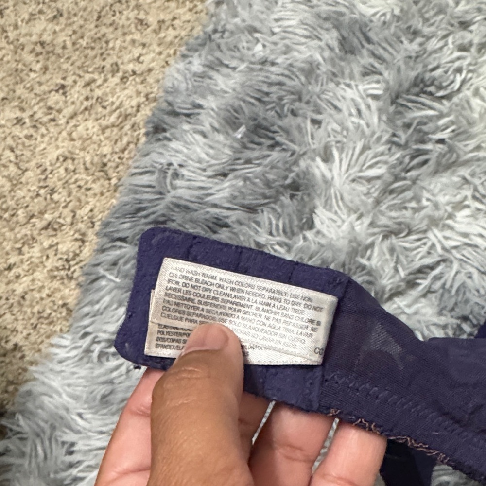 Luxurious Purple Lace Underwire Bra - Picture 5 of 11